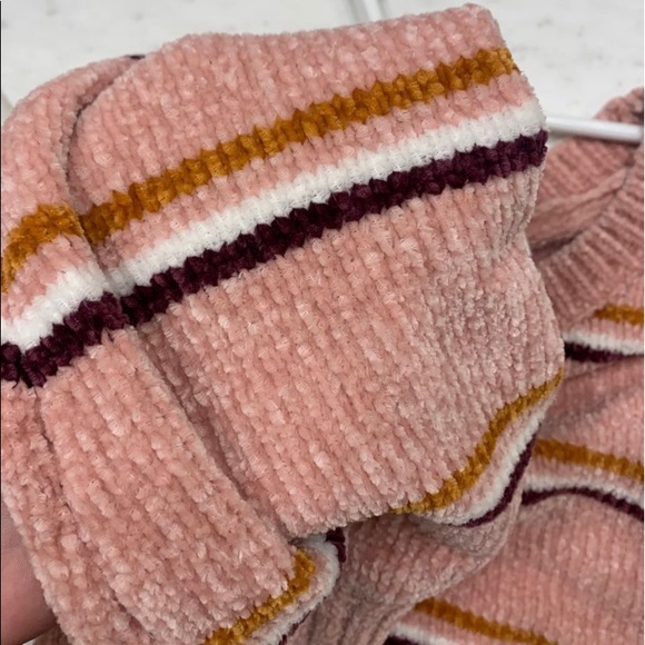 Cloud Chaser Sweater - Picture 4 of 5